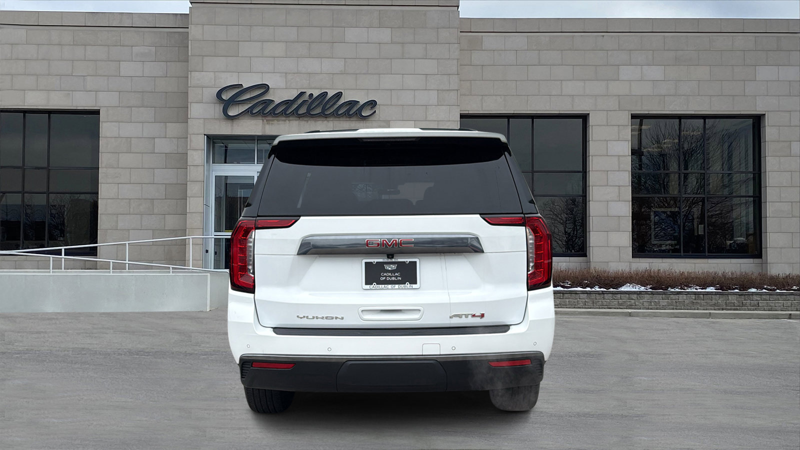 Used 2024 GMC Yukon XL AT4 image 6