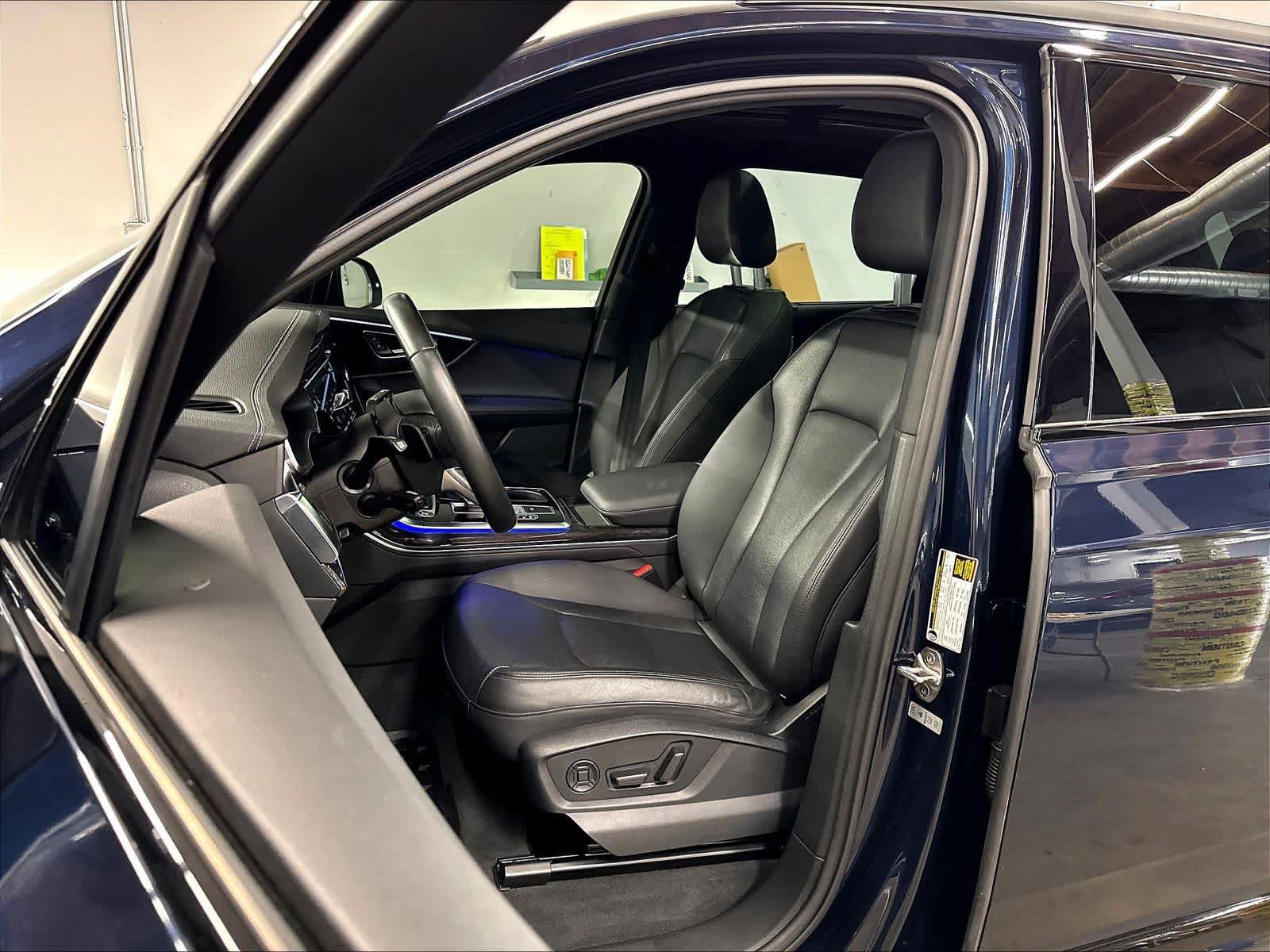 Used 2023 Audi Q7 2.0T Premium Plus w/ Premium Plus Package AWD/4WD image 27