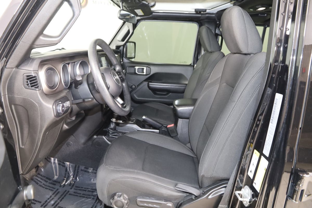 Used 2018 Jeep Wrangler Unlimited Sport AWD/4WD image 11