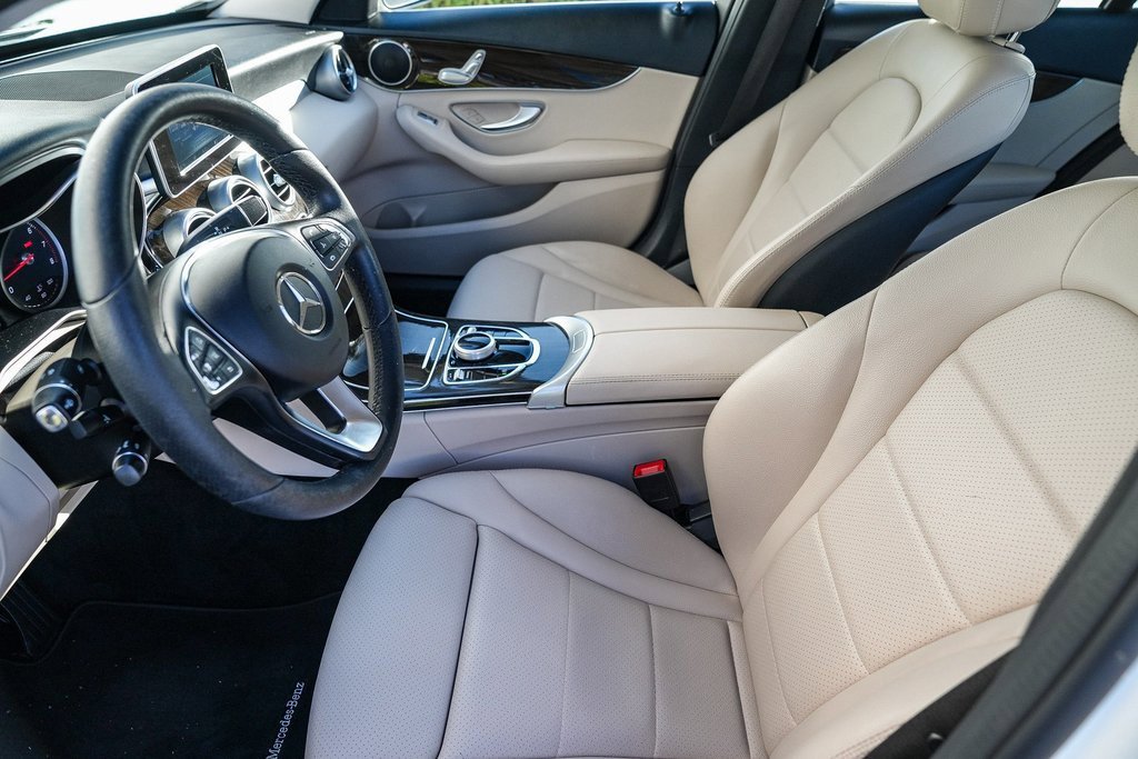 Used 2017 Mercedes-Benz C 300 Sedan image 17