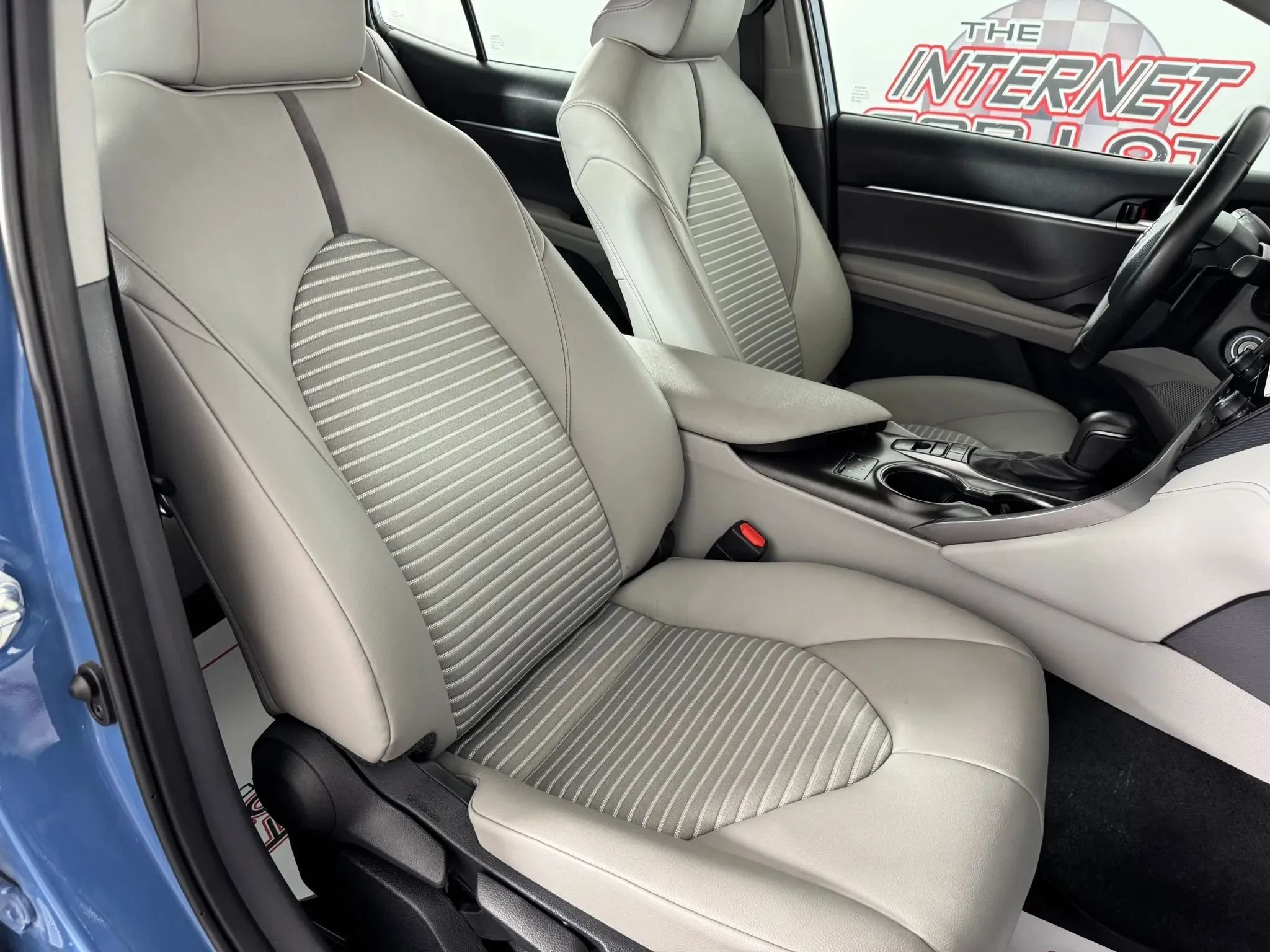 Used 2024 Toyota Camry SE w/ Cold Weather Package AWD/4WD image 31