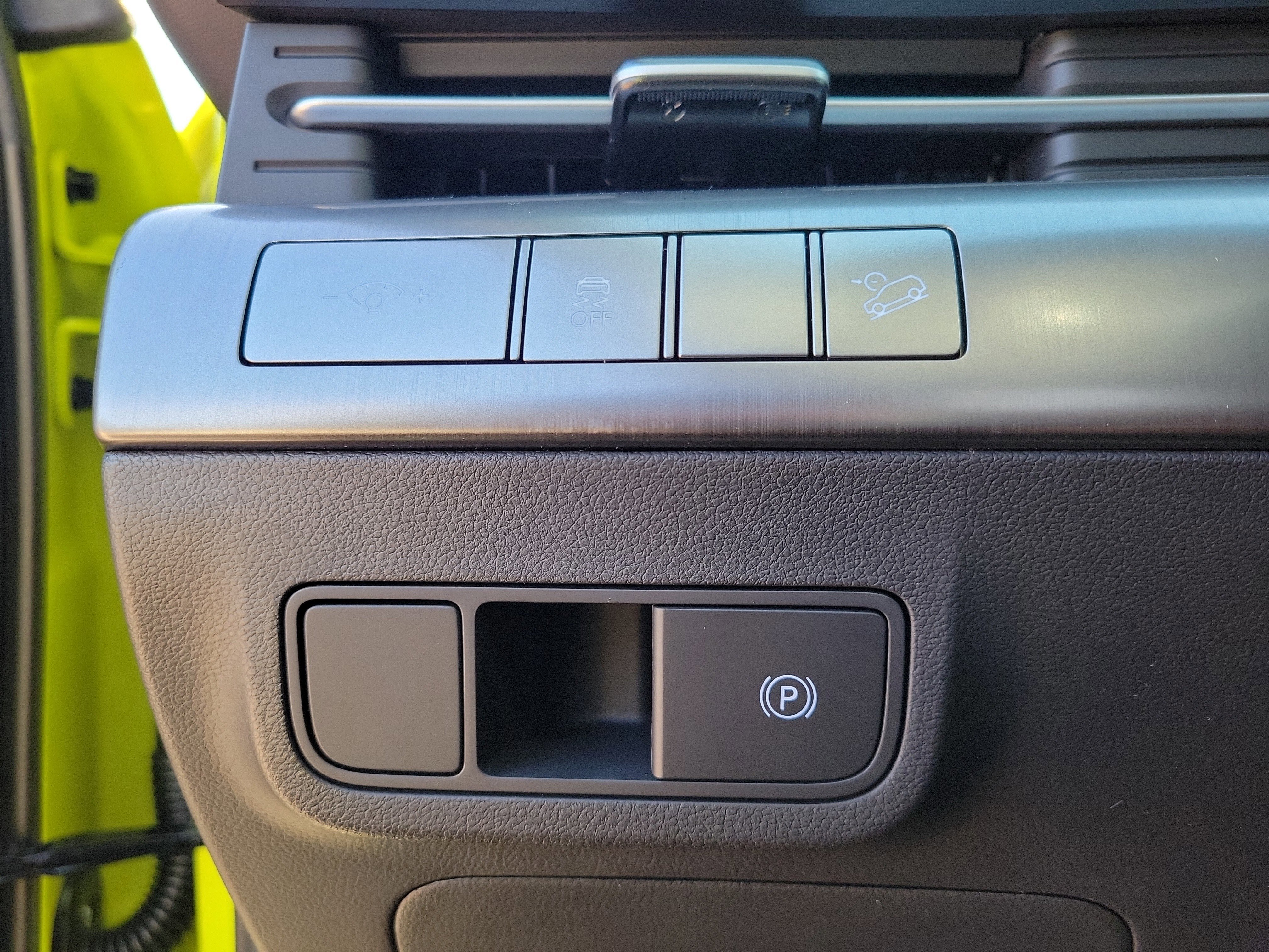 New 2026 Hyundai Kona SEL Premium image 23