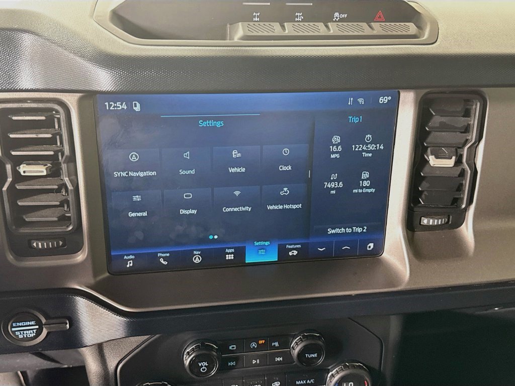 Used 2021 Ford Bronco Outer Banks AWD/4WD image 17
