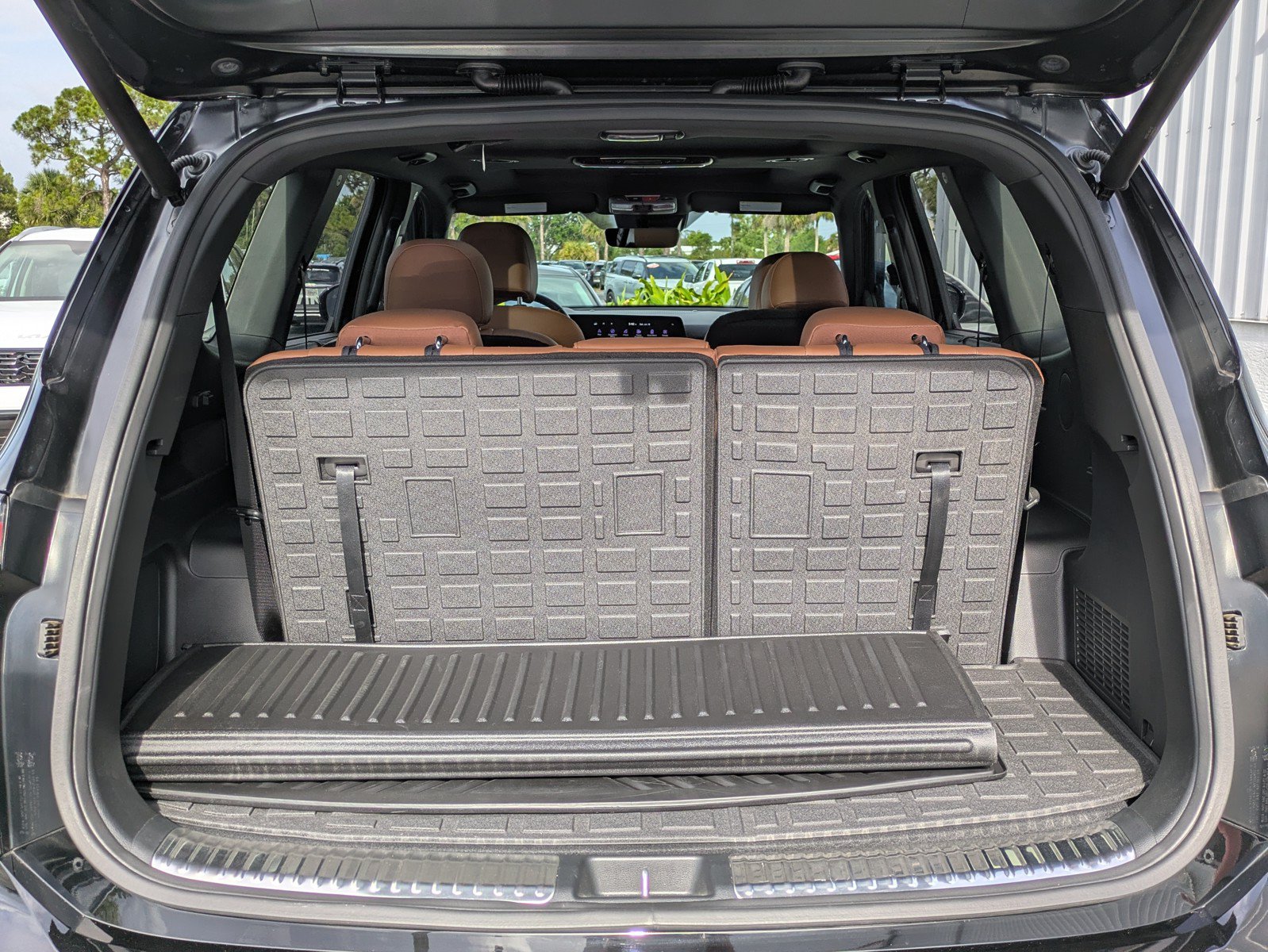 Certified 2025 Kia Telluride SX X-Line AWD/4WD image 10