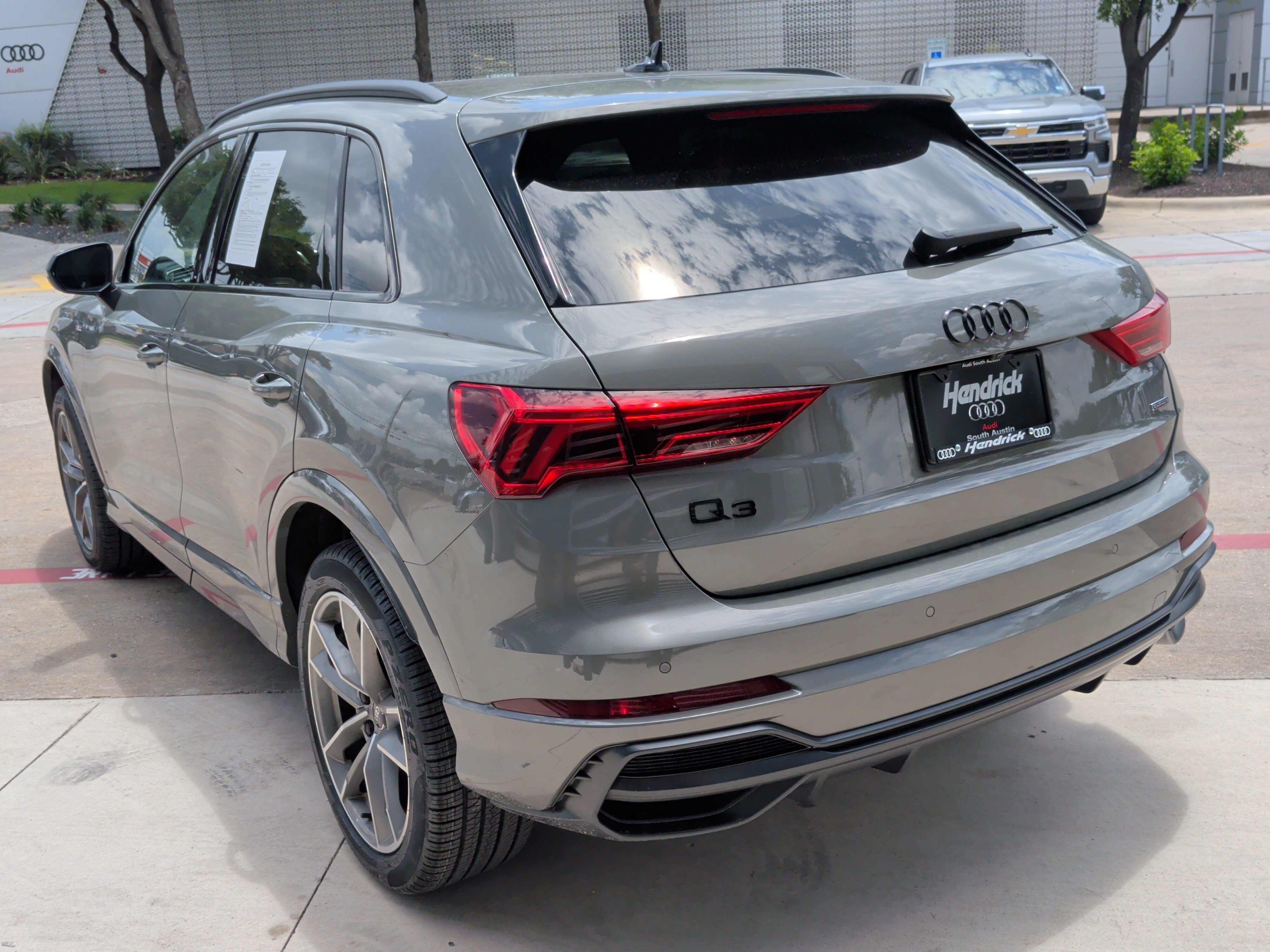 Certified 2022 Audi Q3 2.0T Premium Plus AWD/4WD image 8