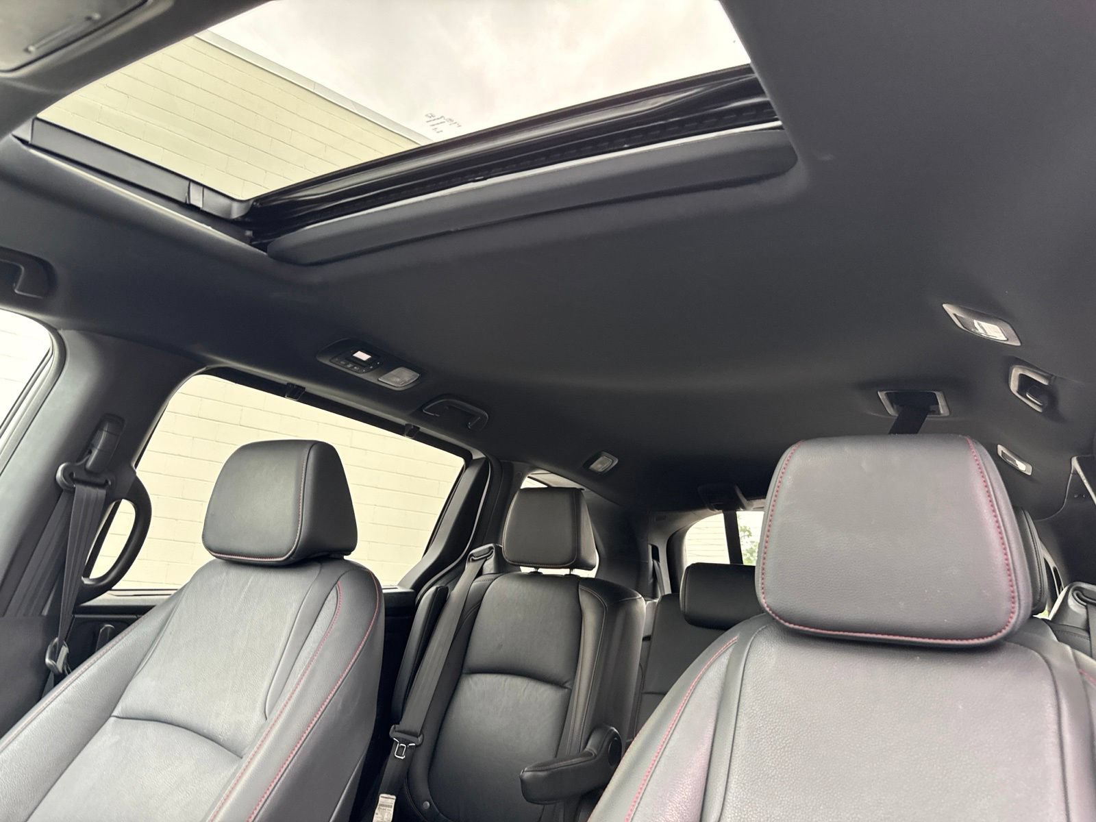 Used 2025 Honda Odyssey Sport-L image 33