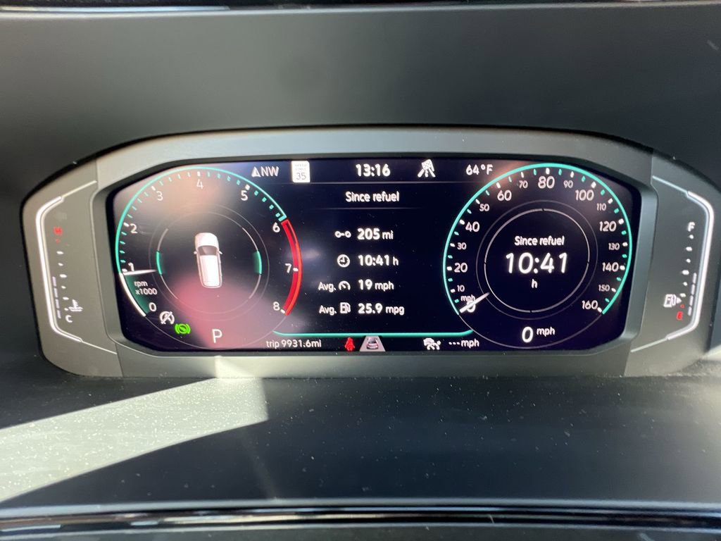 Used 2022 Volkswagen Taos SEL image 12