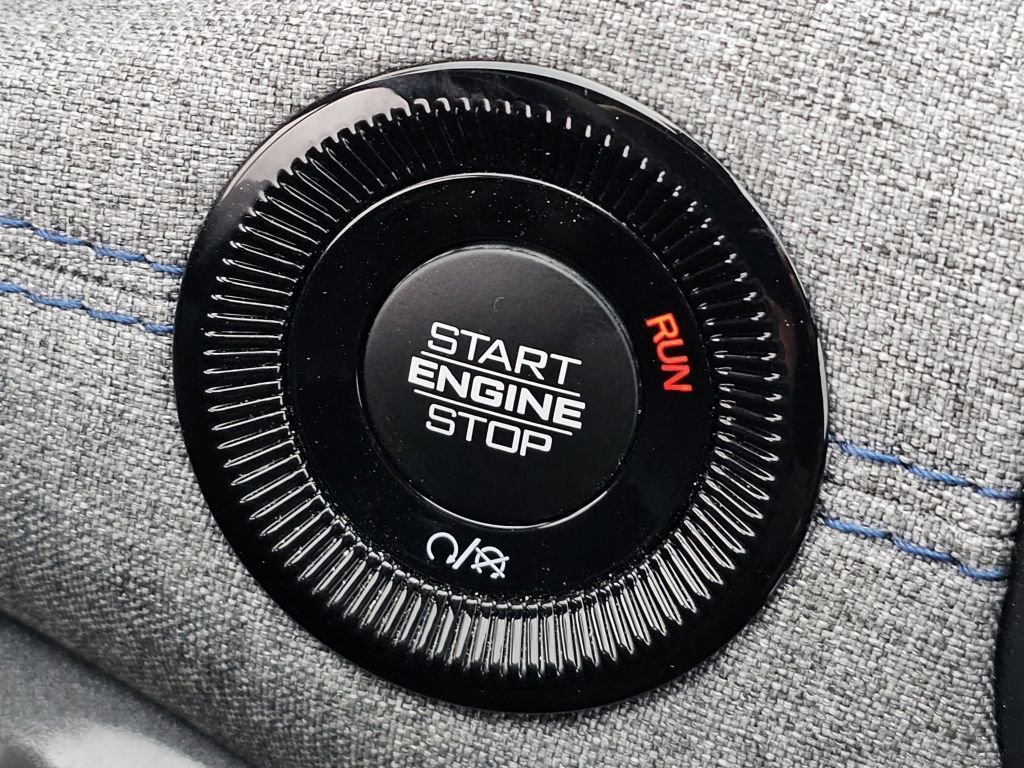 Used 2024 Jeep Compass Sport image 16