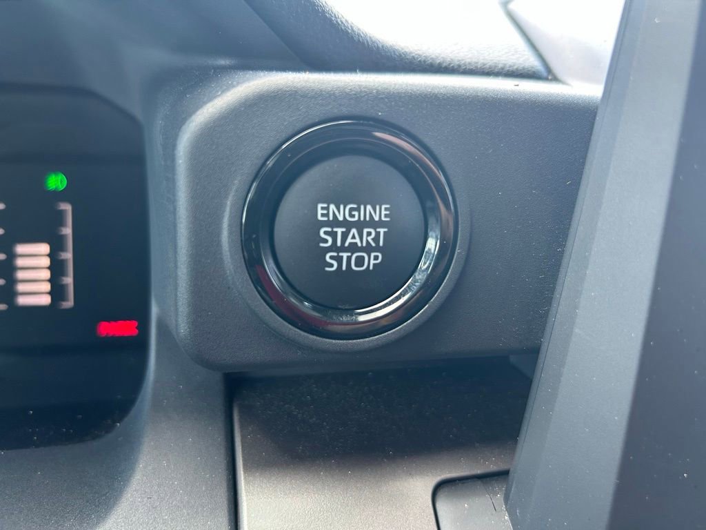 Used 2024 Toyota Tacoma SR5 w/ SR5 Upgrade Package RWD image 30