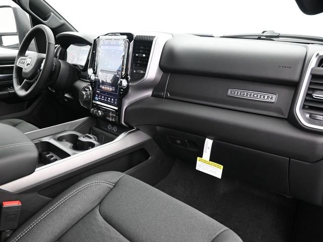 New 2026 RAM 1500 4x4 Crew Cab image 10