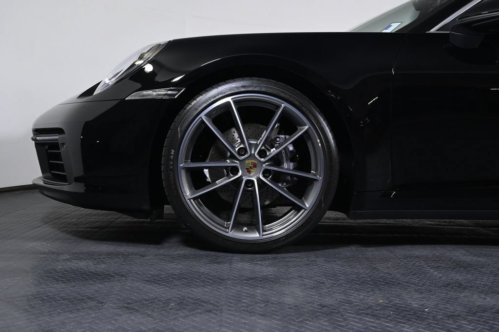 Certified 2022 Porsche 911 Carrera RWD image 27