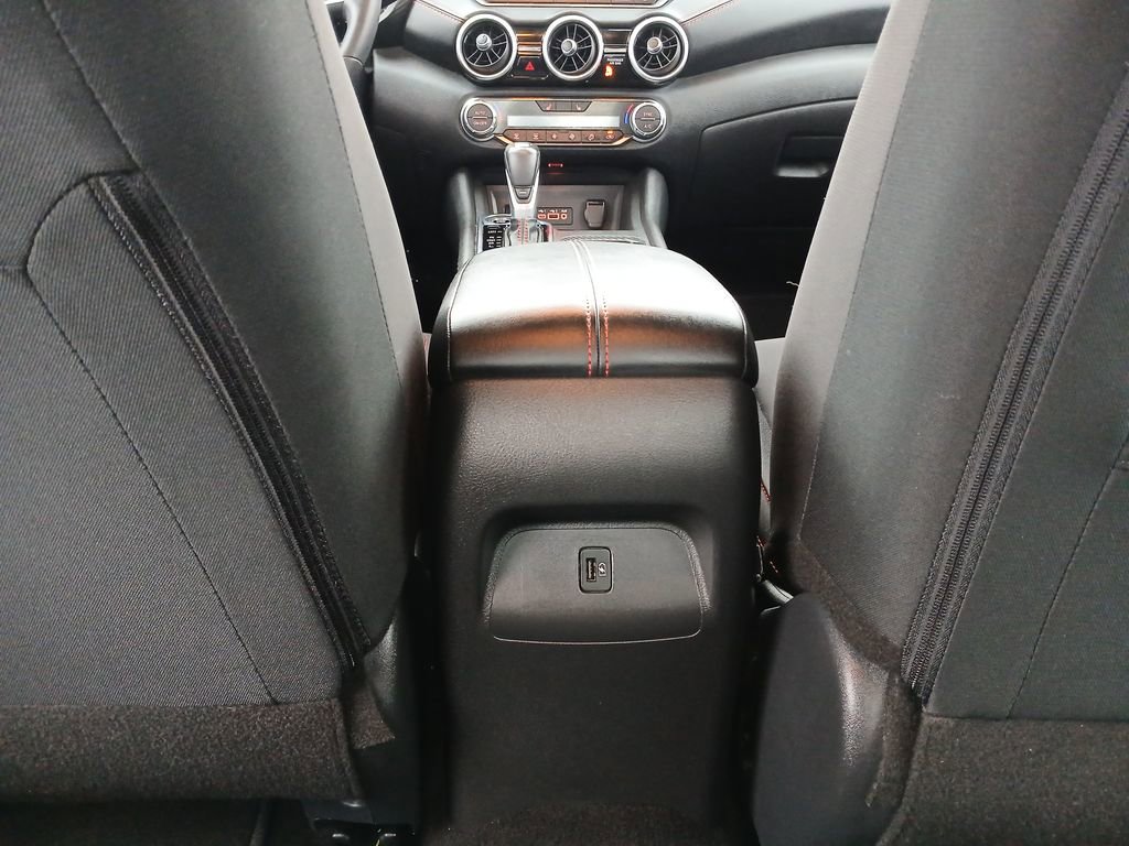 Used 2025 Nissan Sentra SR FWD image 21