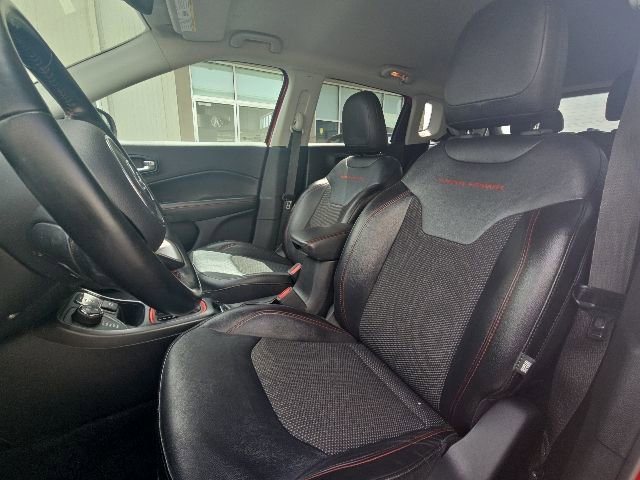 Used 2020 Jeep Compass Trailhawk AWD/4WD image 6