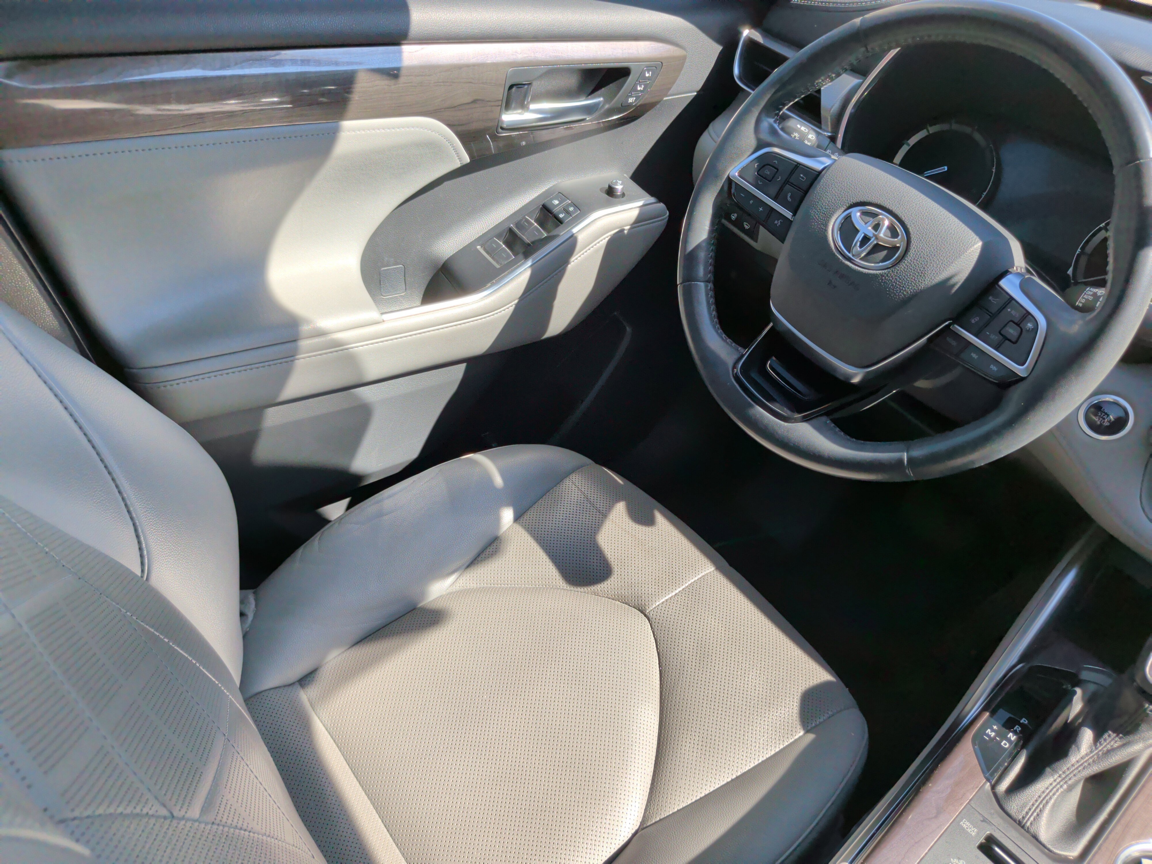 Used 2021 Toyota Highlander Platinum image 33