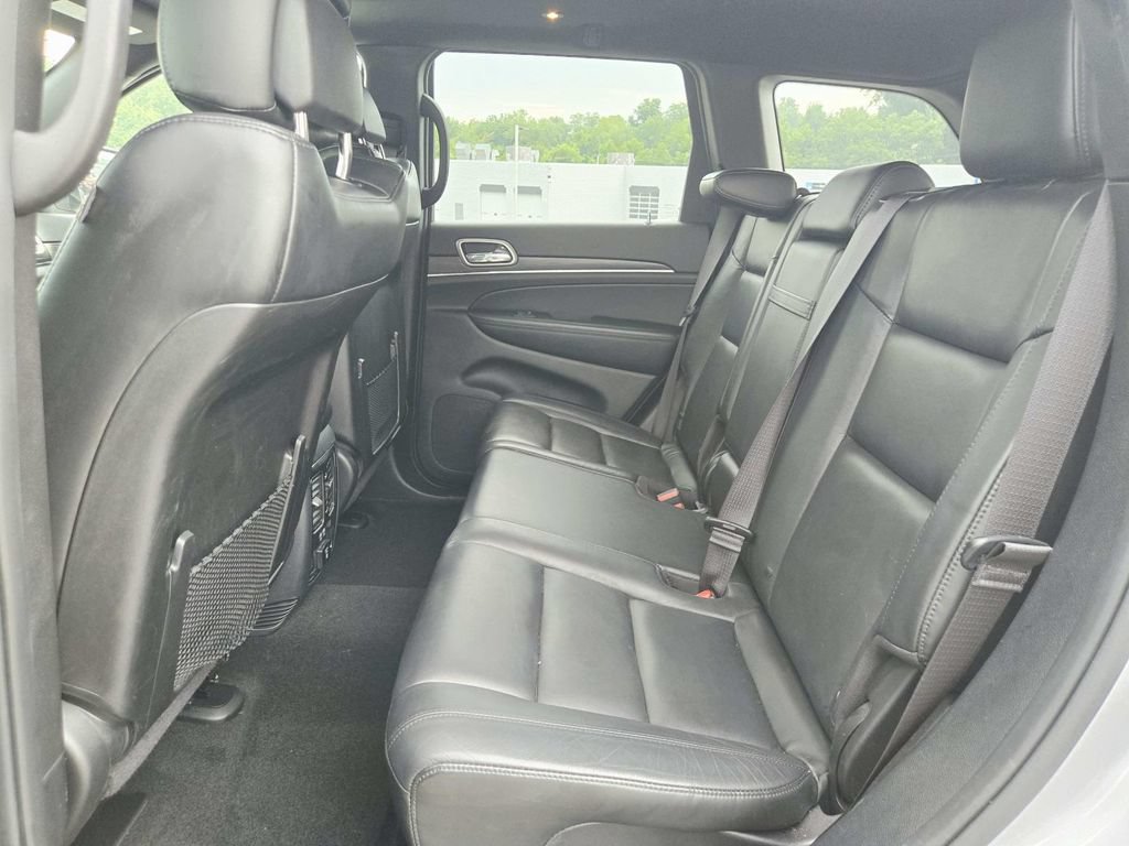Certified 2020 Jeep Grand Cherokee Limited w/ Premium Lighting Group AWD/4WD image 13