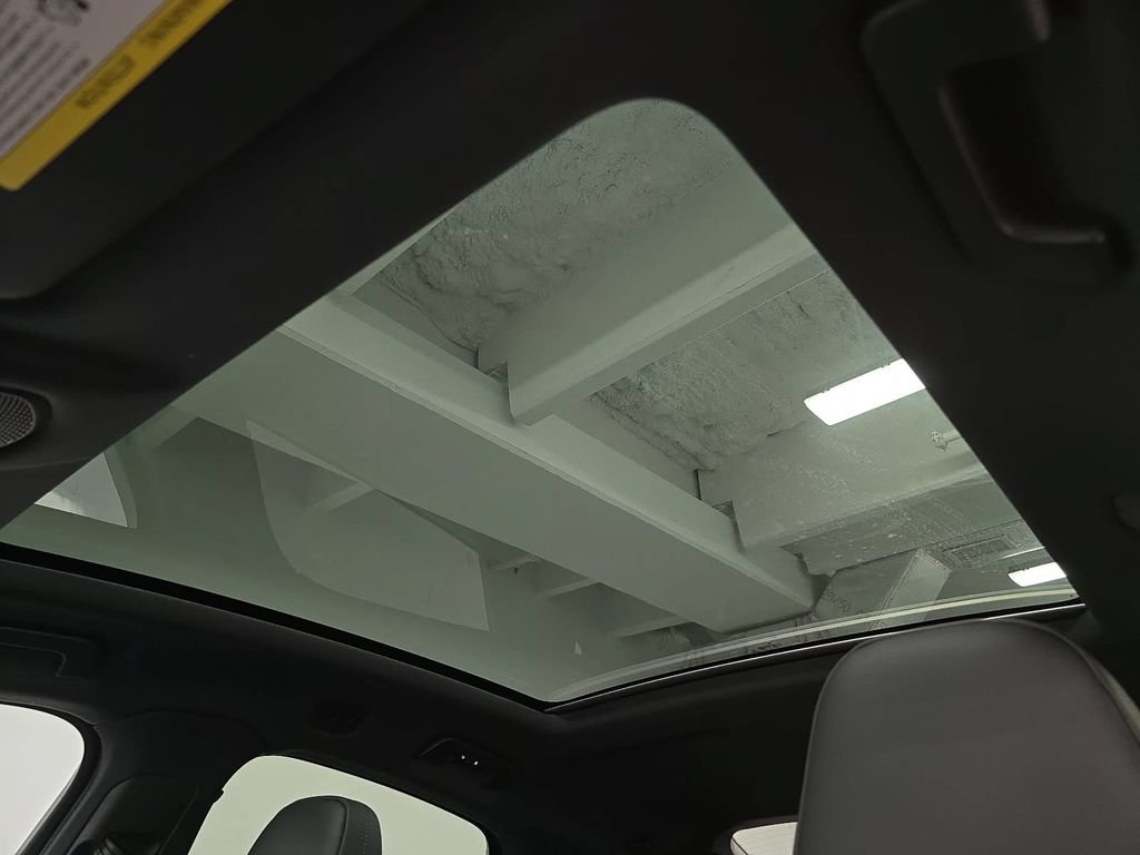 New 2026 Porsche Cayenne Coupe AWD/4WD image 26