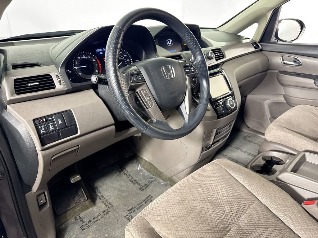 Used 2016 Honda Odyssey SE image 9