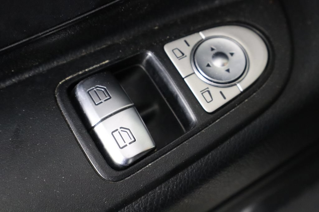 Used 2018 Mercedes-Benz Metris image 13