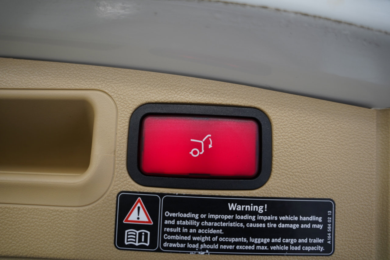 Used 2009 Mercedes-Benz ML 350 4MATIC image 36