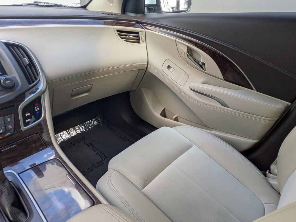 Used 2014 Buick LaCrosse image 16