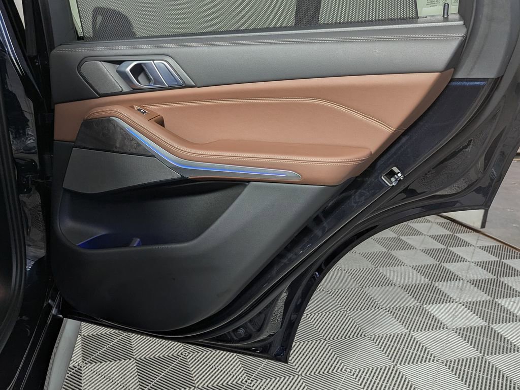 Certified 2024 BMW X5 xDrive40i w/ Executive Package image 44