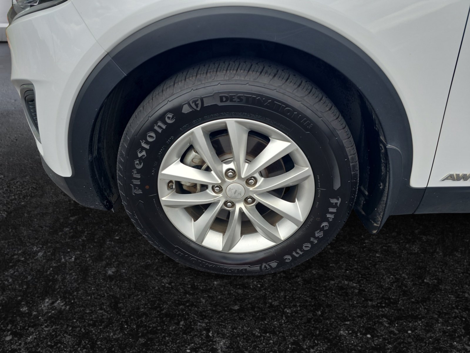 Used 2017 Kia Sorento AWD w/ LX Convenience Package image 9