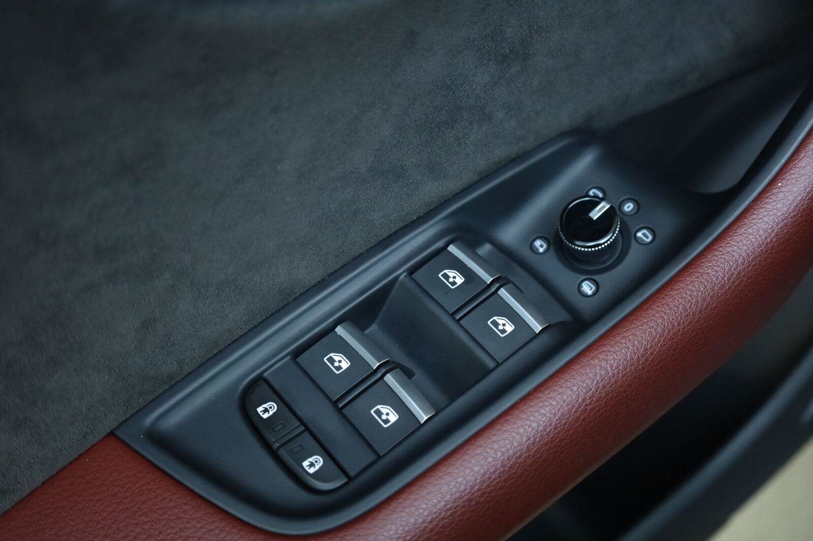 Used 2022 Audi SQ8 Premium Plus AWD/4WD image 38