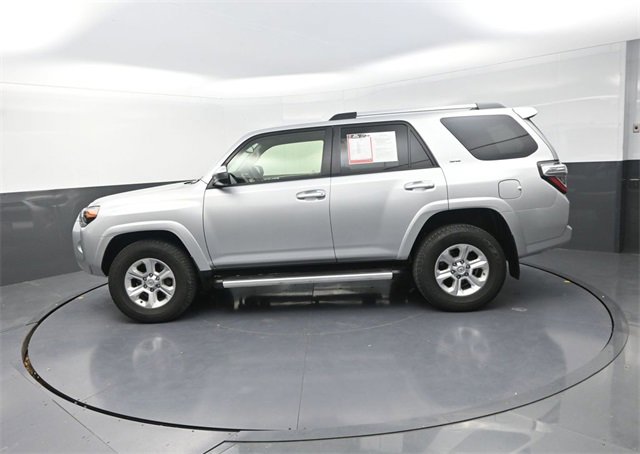 Used 2020 Toyota 4Runner SR5 image 4