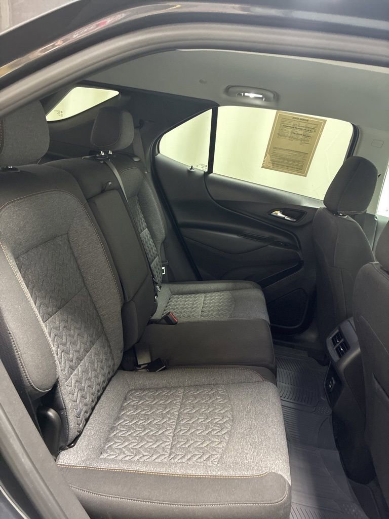 Used 2022 Chevrolet Equinox LT AWD/4WD image 26