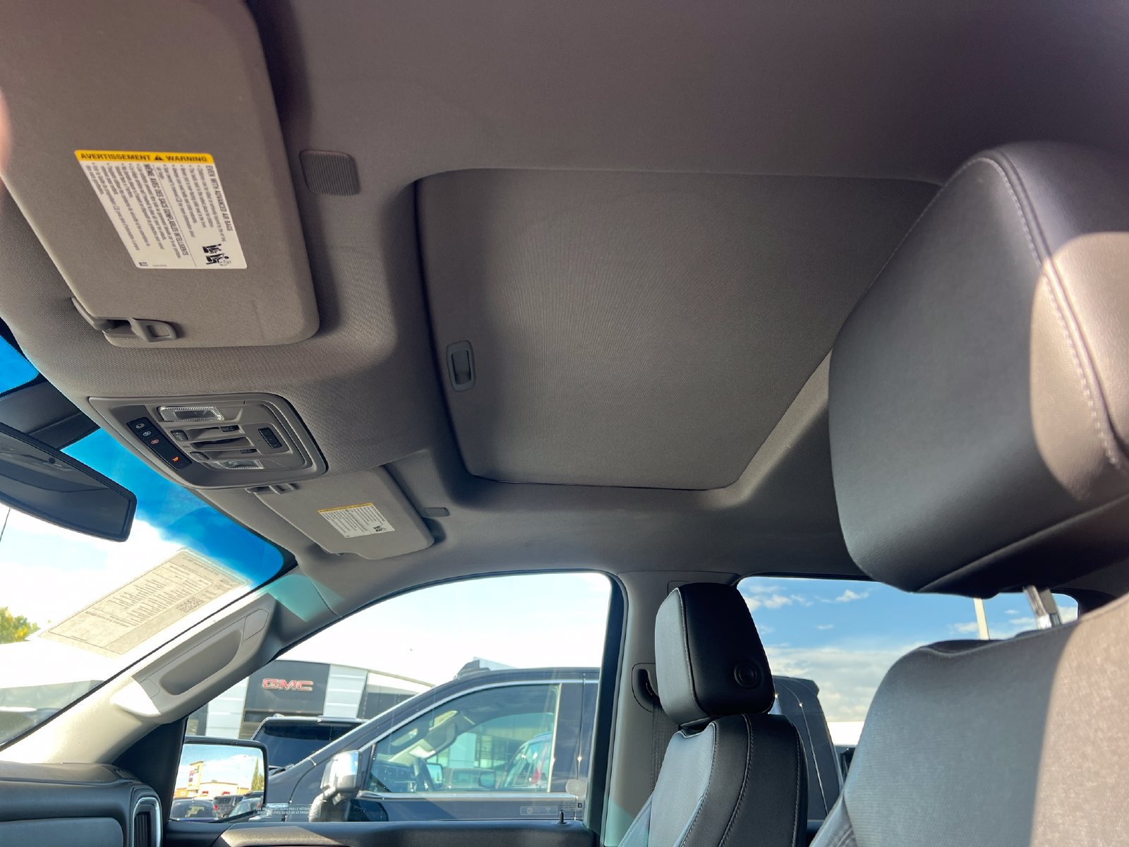 Used 2020 Chevrolet Silverado 1500 LTZ w/ LTZ Convenience Package AWD/4WD image 22