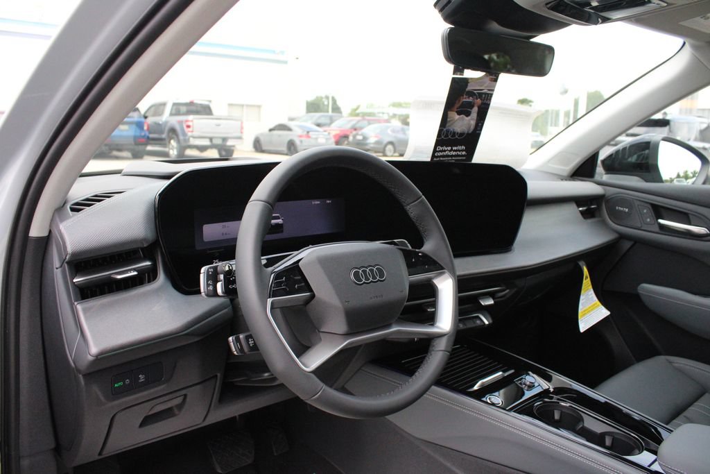 New 2026 Audi Q3 quattro 2.0T AWD/4WD image 2