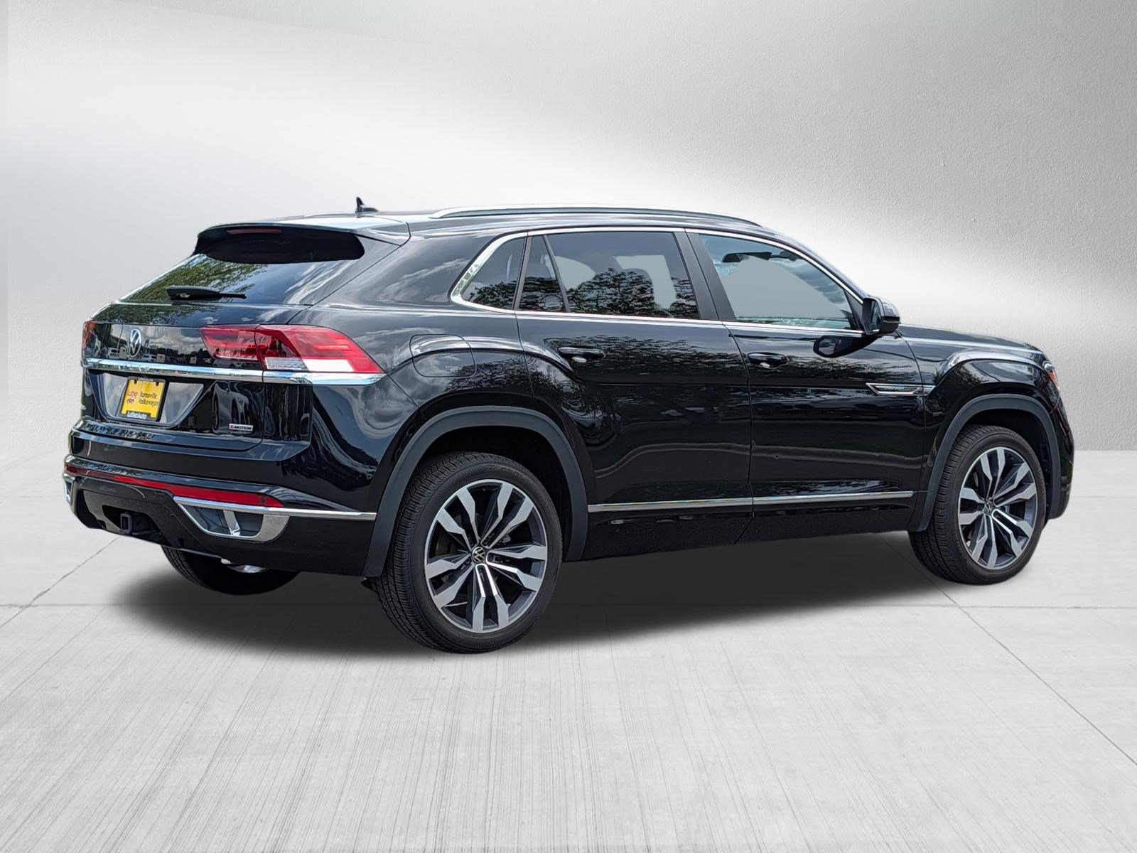 Certified 2021 Volkswagen Atlas Cross Sport SEL R-Line w/ Cross Sport MDO Package AWD/4WD image 7