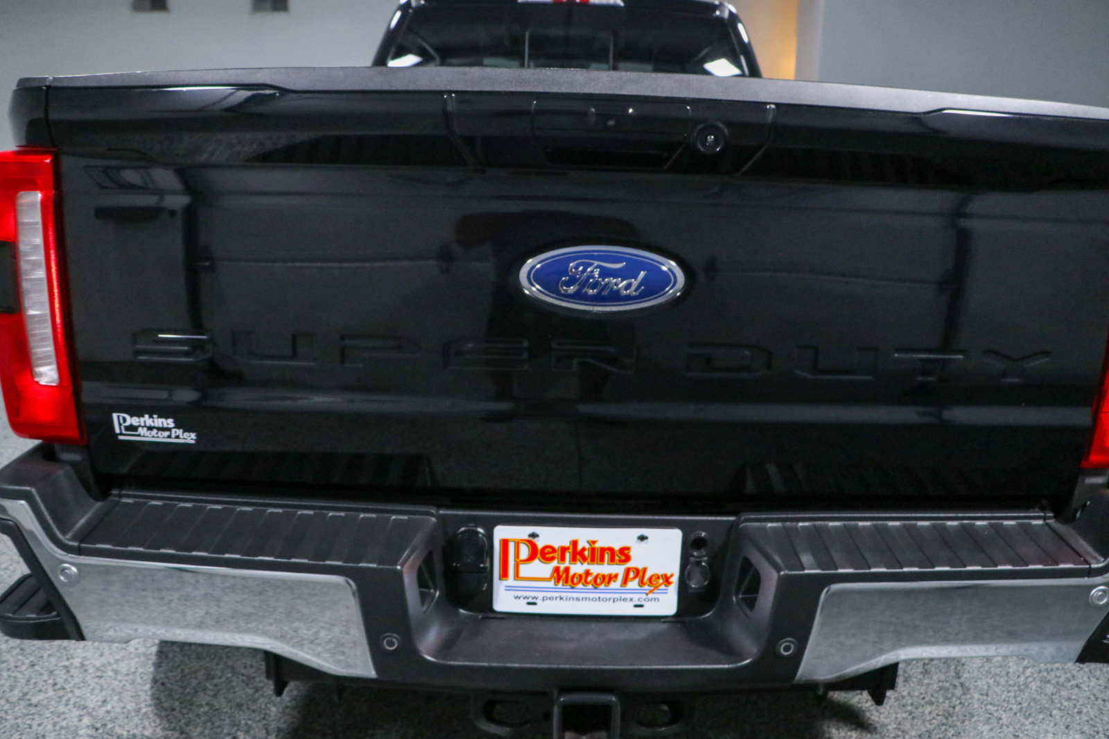 Used 2024 Ford F450 Lariat w/ Lariat Ultimate Package AWD/4WD image 8