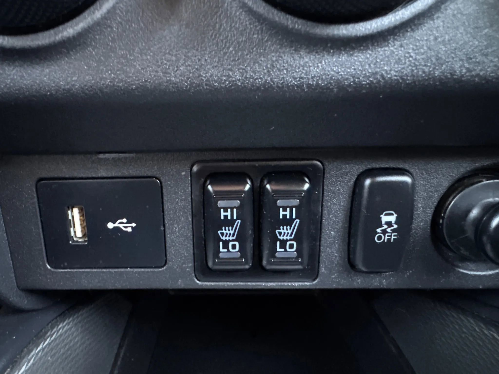 Used 2018 Mitsubishi Outlander Sport LE FWD image 25