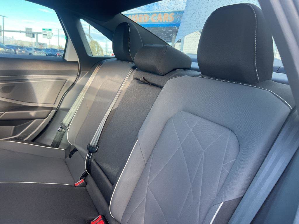 Used 2025 Volkswagen Jetta Sport image 25
