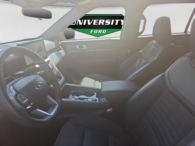 Used 2025 Ford Explorer ST-Line w/ ST-Line Street Pack AWD/4WD image 30