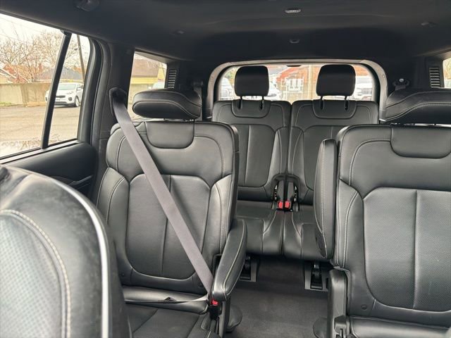 Used 2022 Jeep Grand Cherokee L Overland w/ Luxury Tech Group IV image 44