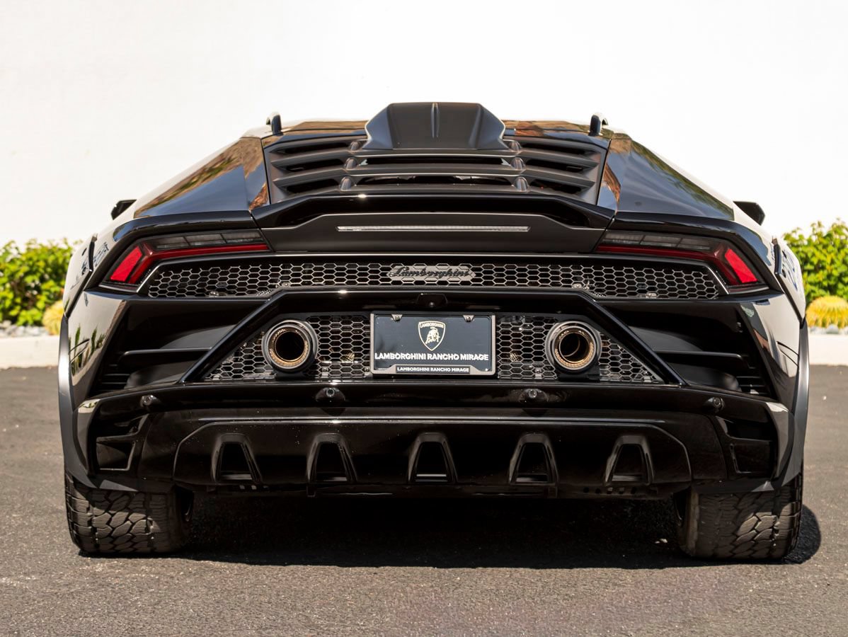 Used 2024 Lamborghini Huracan Sterrato AWD/4WD image 8