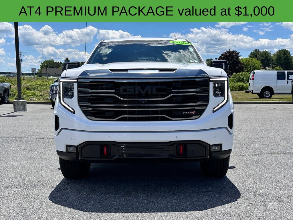 Used 2024 GMC Sierra 1500 AT4 w/ AT4 Premium Package AWD/4WD image 5