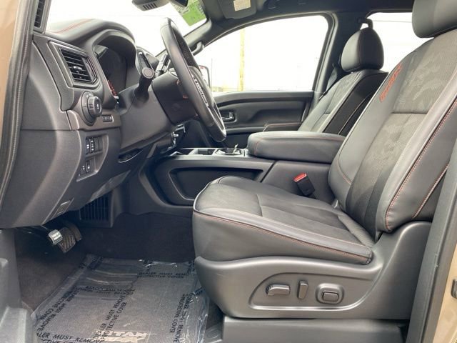 Used 2023 Nissan Titan PRO-4X image 13