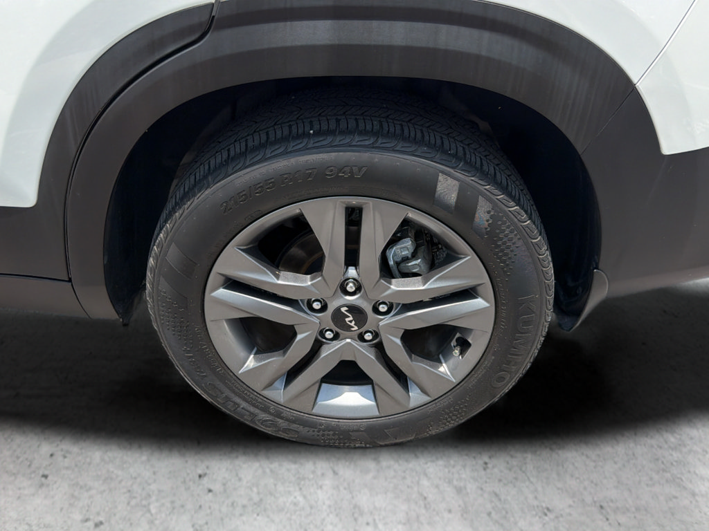 Used 2023 Kia Seltos S FWD image 54