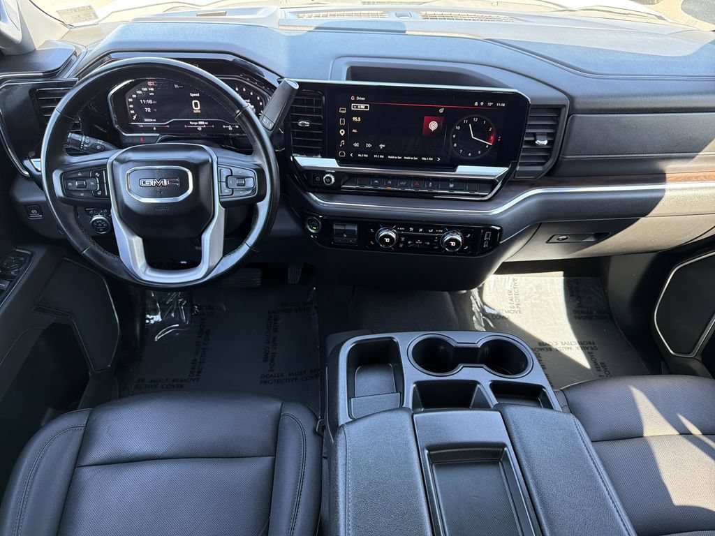 Used 2025 GMC Sierra 1500 SLT RWD image 2