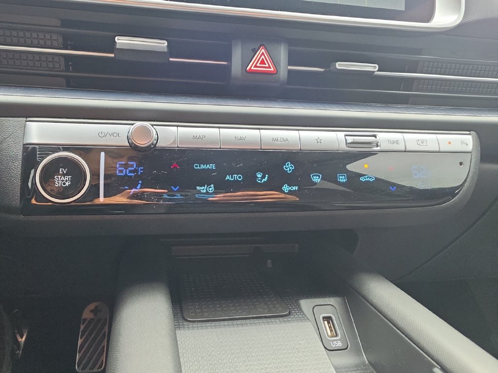 Used 2023 Hyundai Ioniq 6 SEL w/ Cargo Package RWD image 19