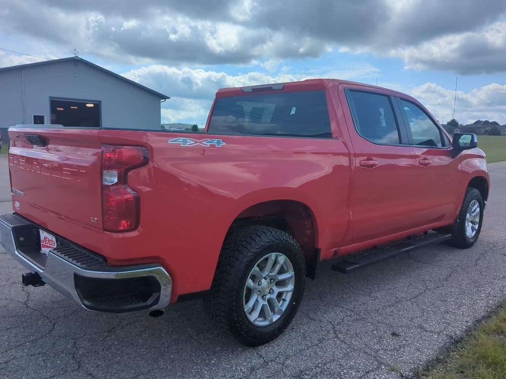 Used 2024 Chevrolet Silverado 1500 LT image 8
