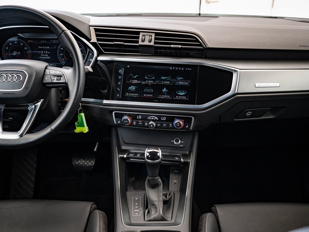 Used 2022 Audi Q3 2.0T Premium Plus image 31