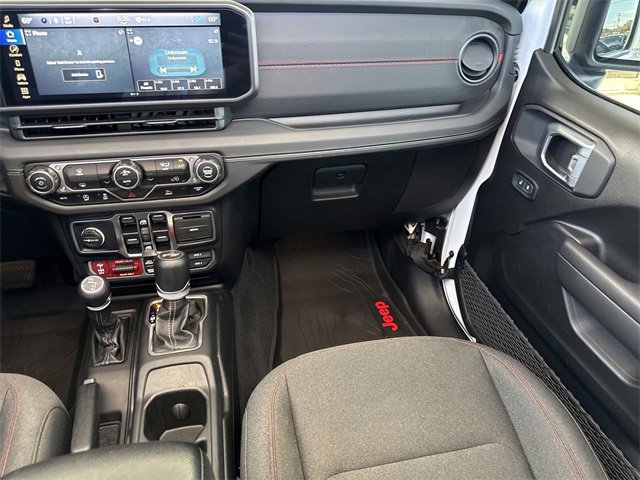 Used 2024 Jeep Wrangler Unlimited Rubicon image 14