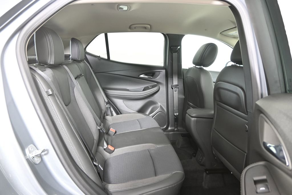 Used 2023 Buick Encore GX Select w/ Sport Touring Package image 15