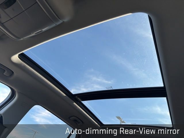 Used 2023 GMC Terrain SLT image 37