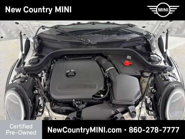 Certified 2025 MINI Cooper 2-Door Hardtop image 23