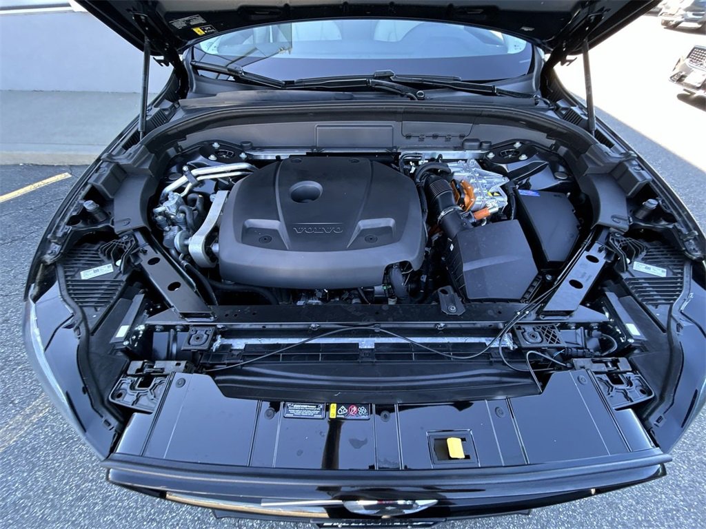 Used 2025 Volvo XC60 T8 Core w/ Protection Package Premier image 10